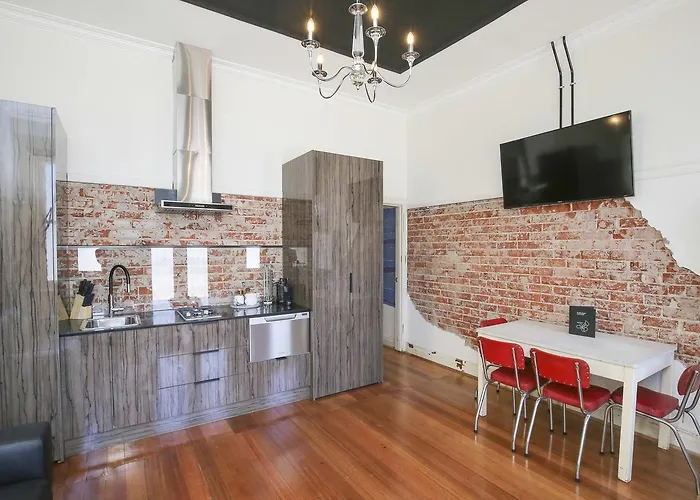 Indulge Apartments - The Urban Collection
