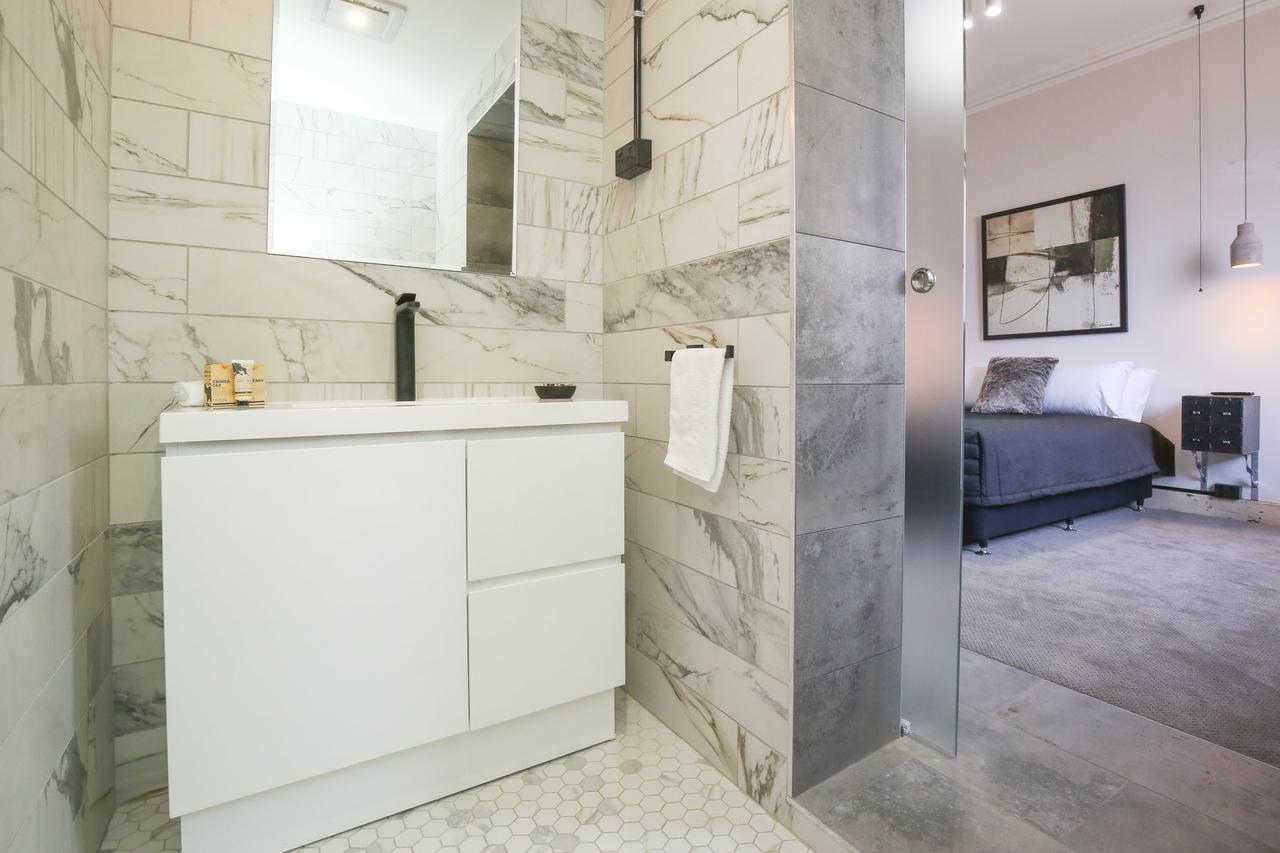 Apartment Indulge - The Urban Collection *